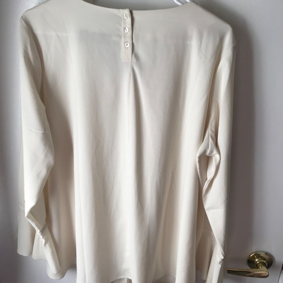 Logo by Lori Goldstein Blouse- 18W Cream - Picture 3 of 3